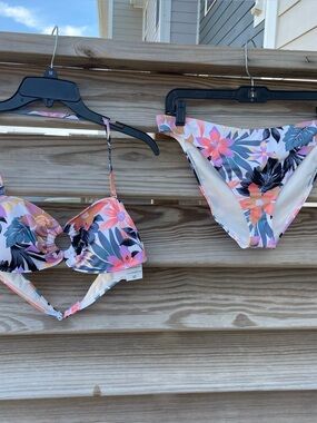 Volcom multicolor tropical floral print bandeau bikini Women XL NWT